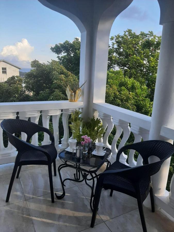 Hill View Vacational Rental Runaway Bay Exteriér fotografie